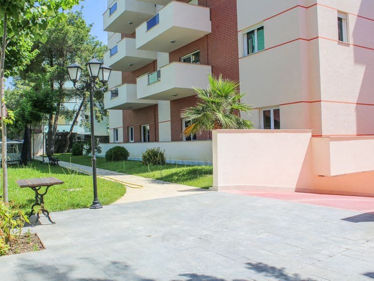 Aler Luxury Apartments Durres