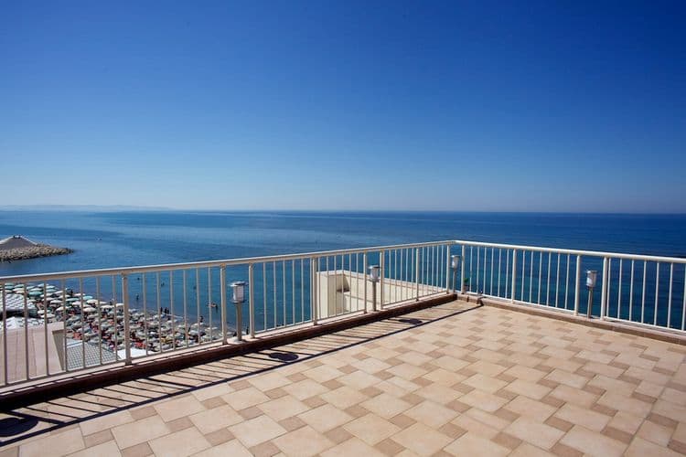 Aragosta Hotel
