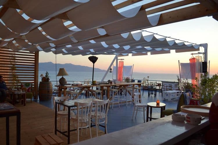 Seaside Artist Hotel