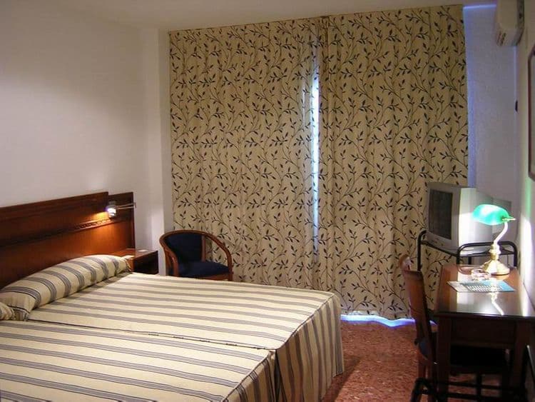 Port Europa Hotel