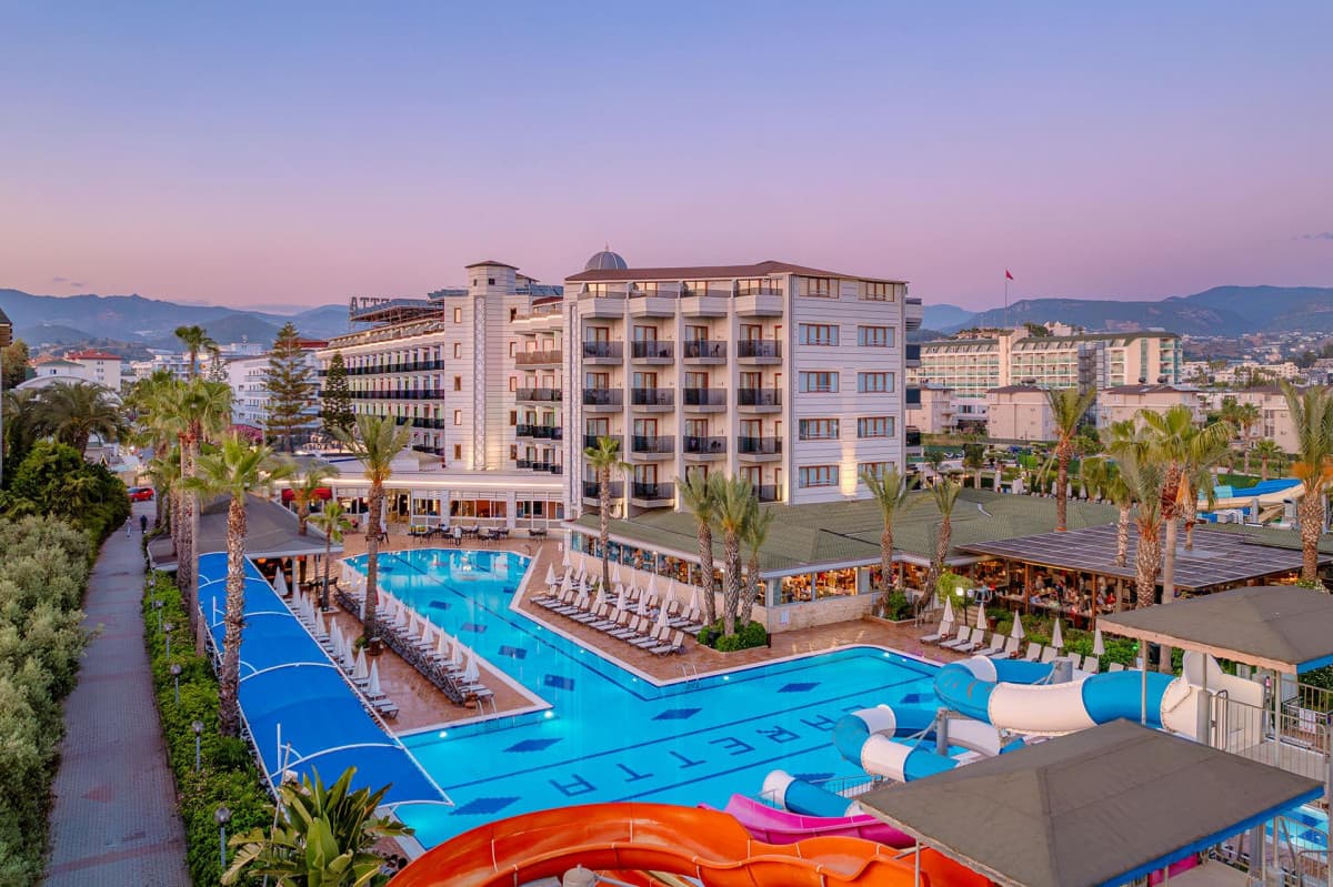 Club Caretta Beach