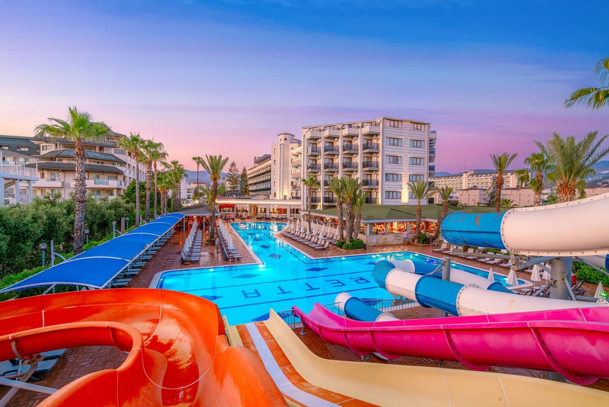 Club Caretta Beach