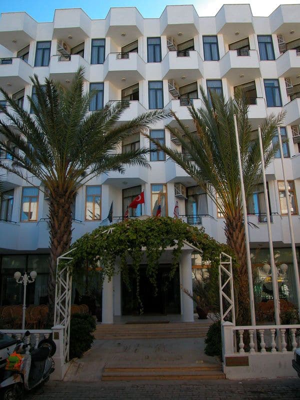 Palm Beach Hotel