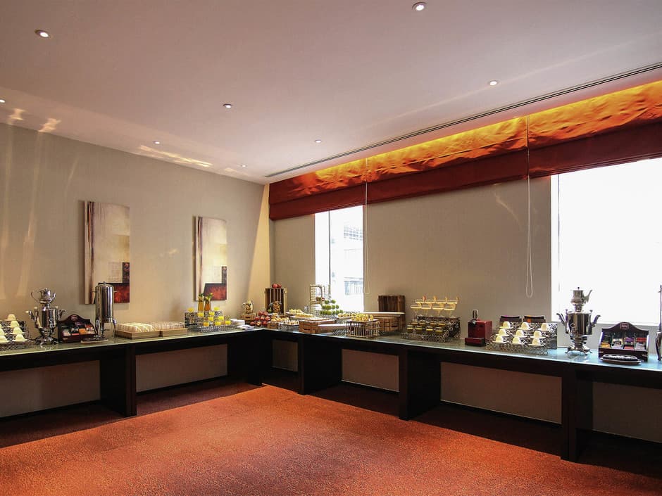 Ibis One Central
