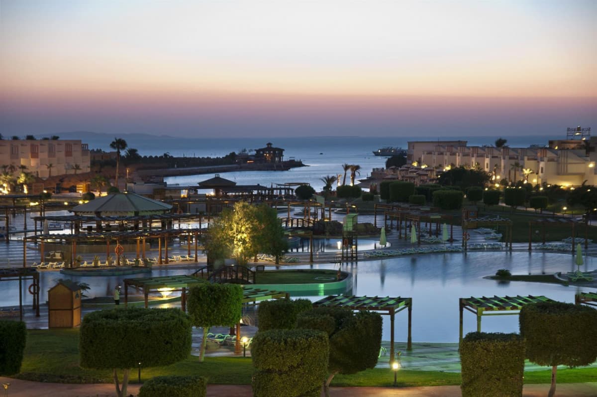 Sunrise Crystal Bay Resort - Grand Select