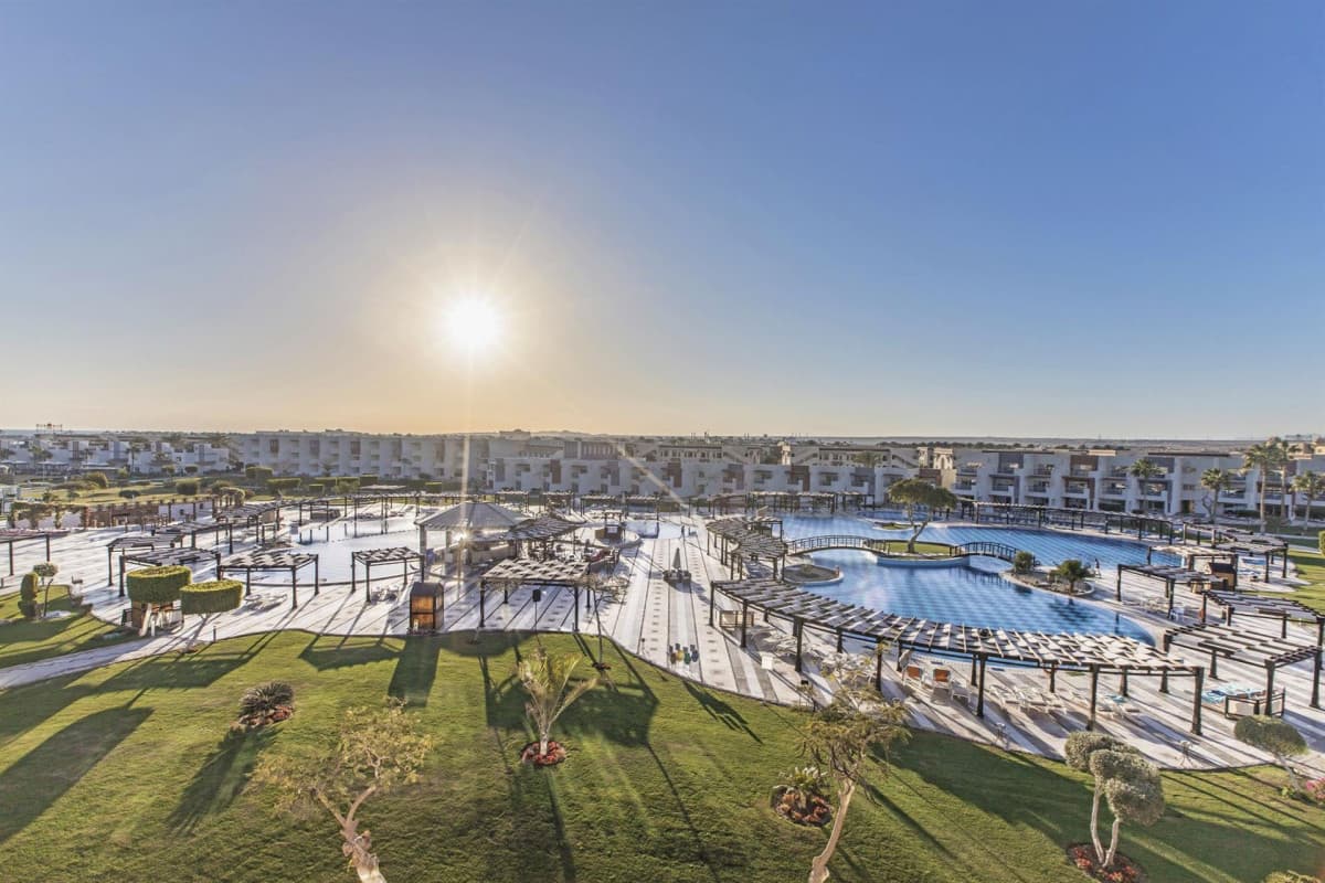 Sunrise Crystal Bay Resort - Grand Select