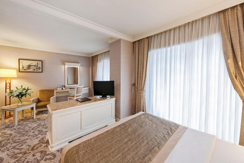 ELITE WORLD COMFY HOTEL