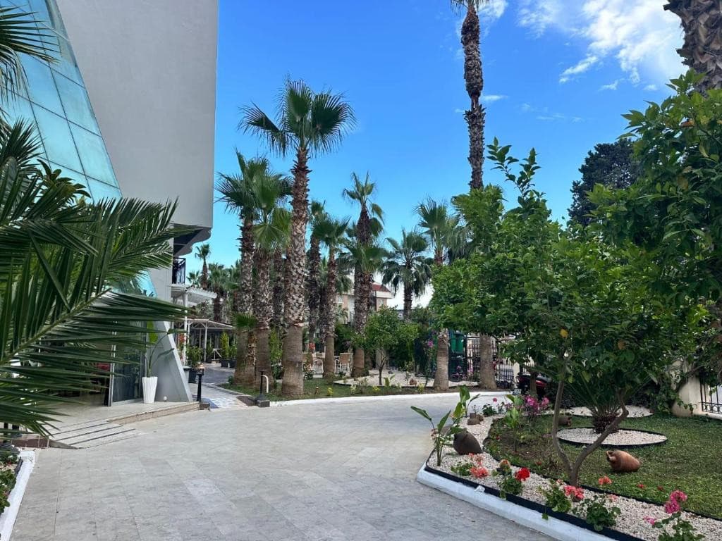 Larissa Inn Hotel