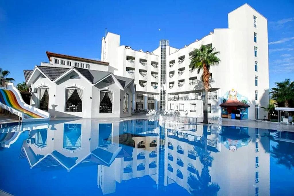 Larissa Inn Hotel