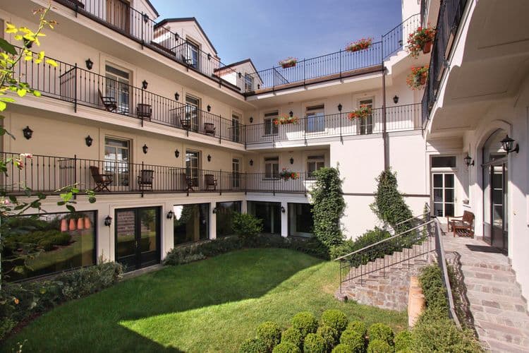 Angelis Hotel