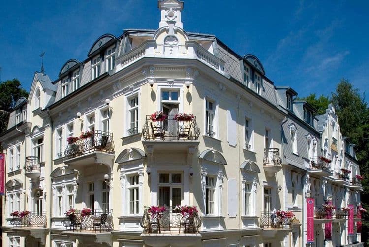 Residence Romanza Hotel