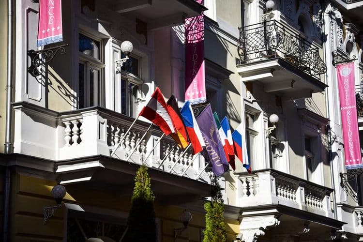 Residence Romanza Hotel