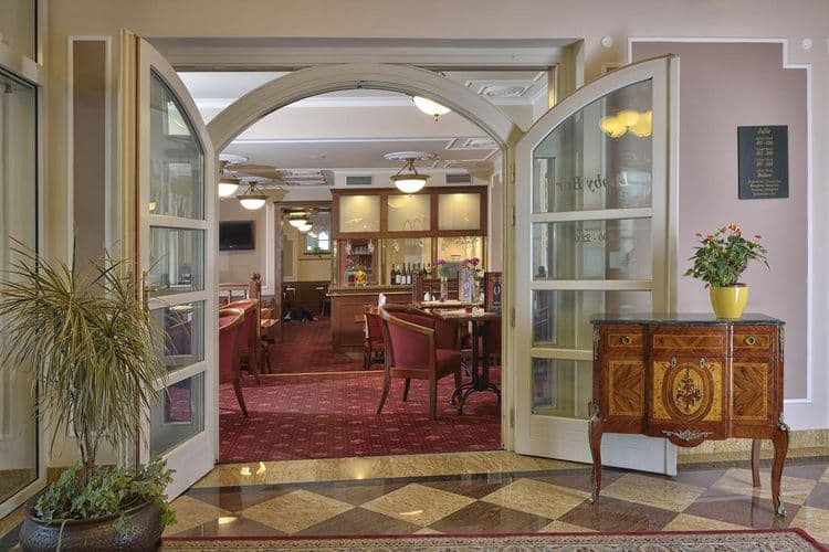 Residence Romanza Hotel