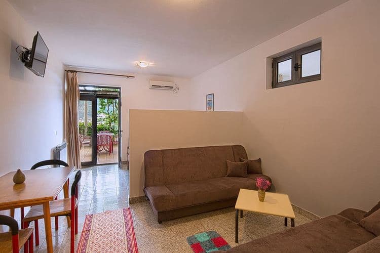 Madra Apartments