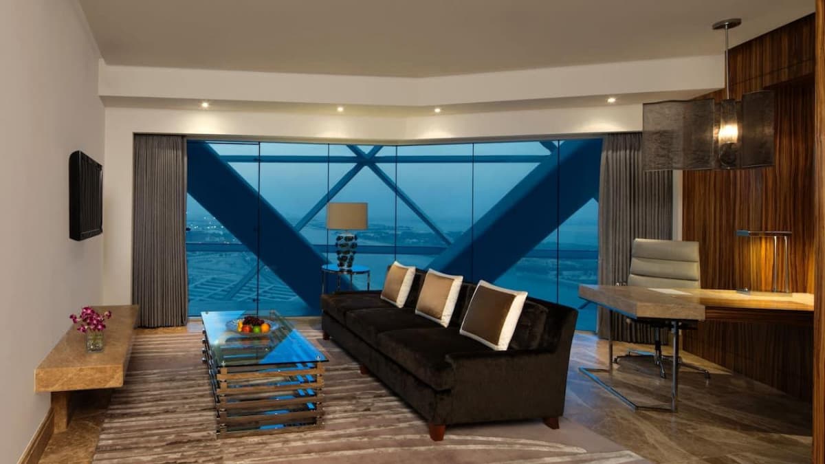 Andaz Capital Gate Abu Dhabi