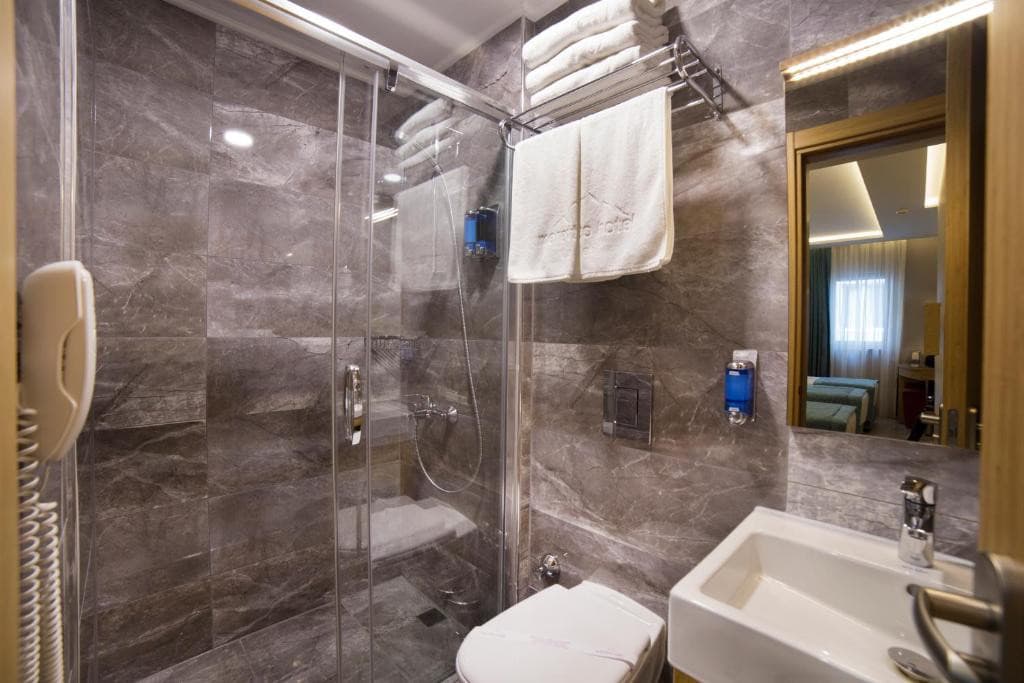 THE MERETTO HOTEL LALELI