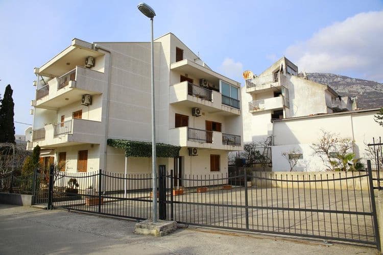 Jasmina Villa