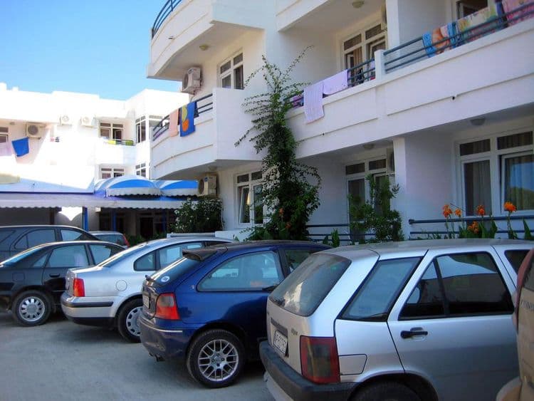 Lara Apartments