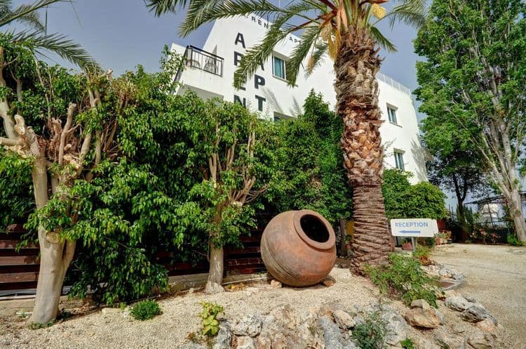 Renos Tourist Apartments