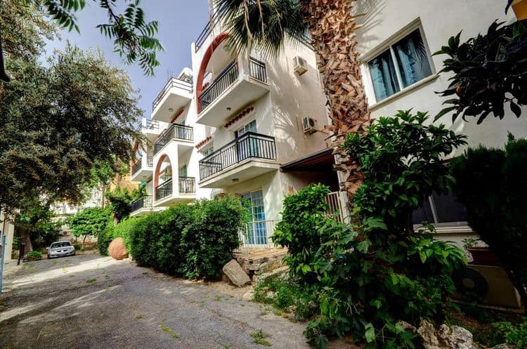 Renos Tourist Apartments
