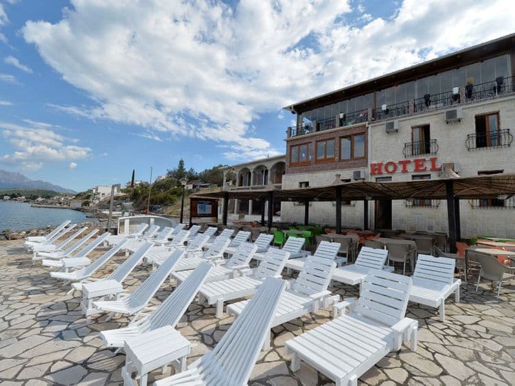 Anderba Hotel