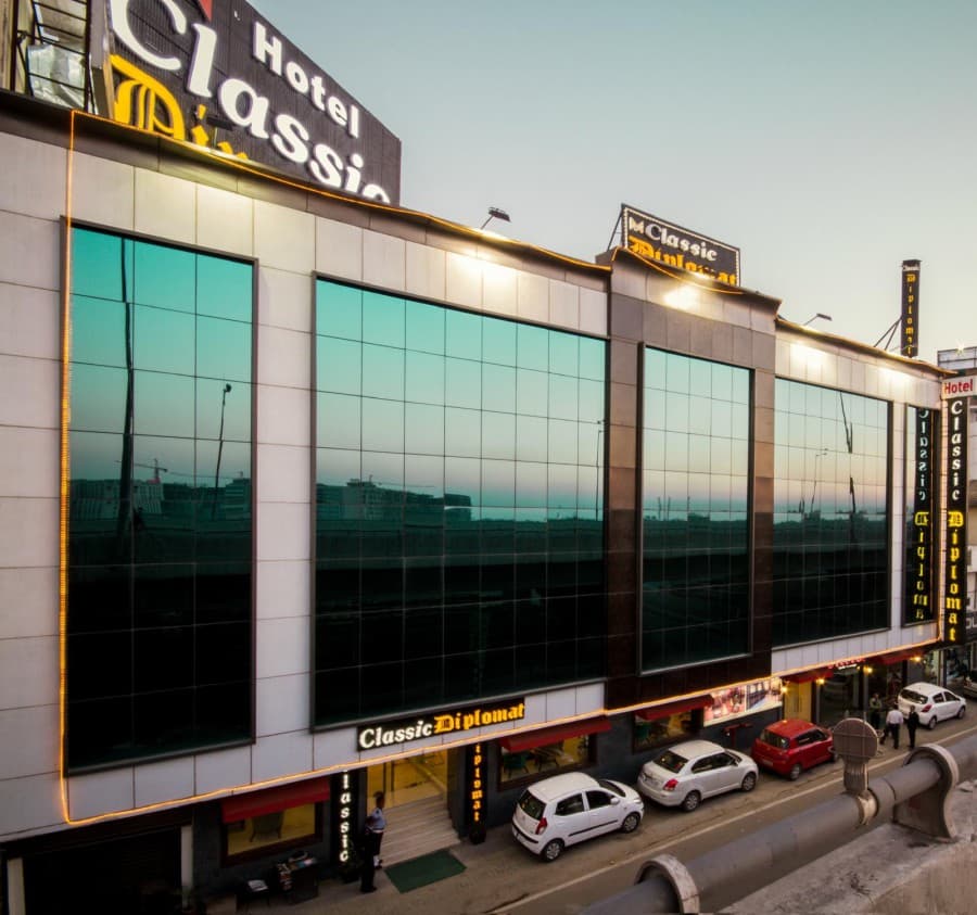 HOTEL CLASSIC DIPLOMAT DELHI AIRPORT