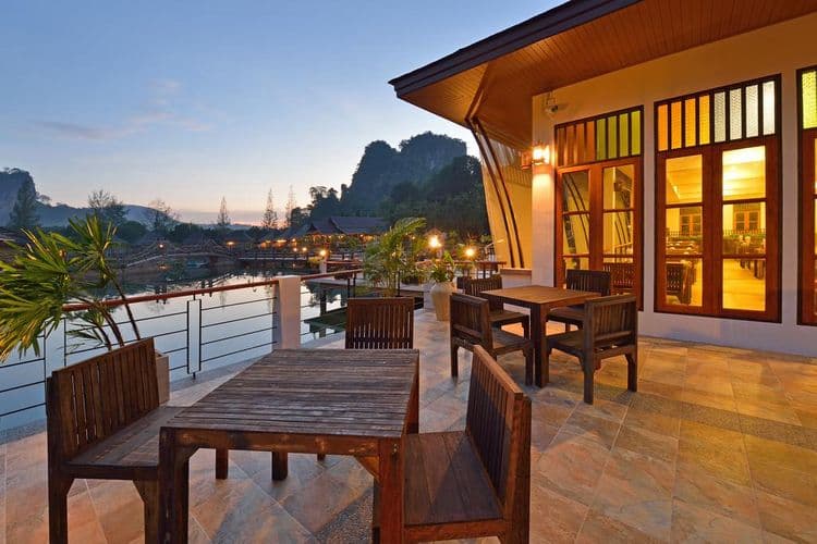 Poonsiri Resort River Hill