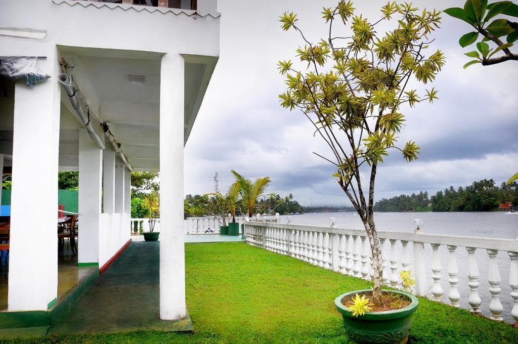 Orchid Hotel