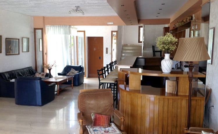 Krits Hotel
