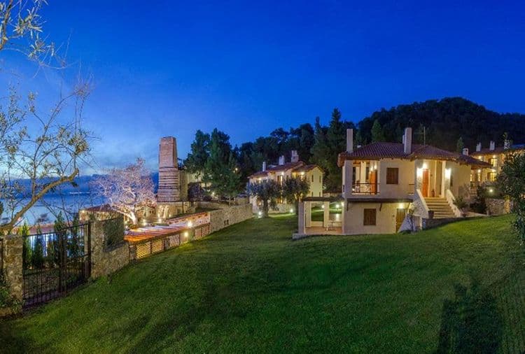 Kaminos Resort — Natural Senses
