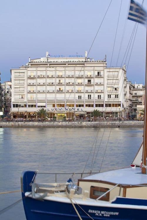 Lucy Hotel