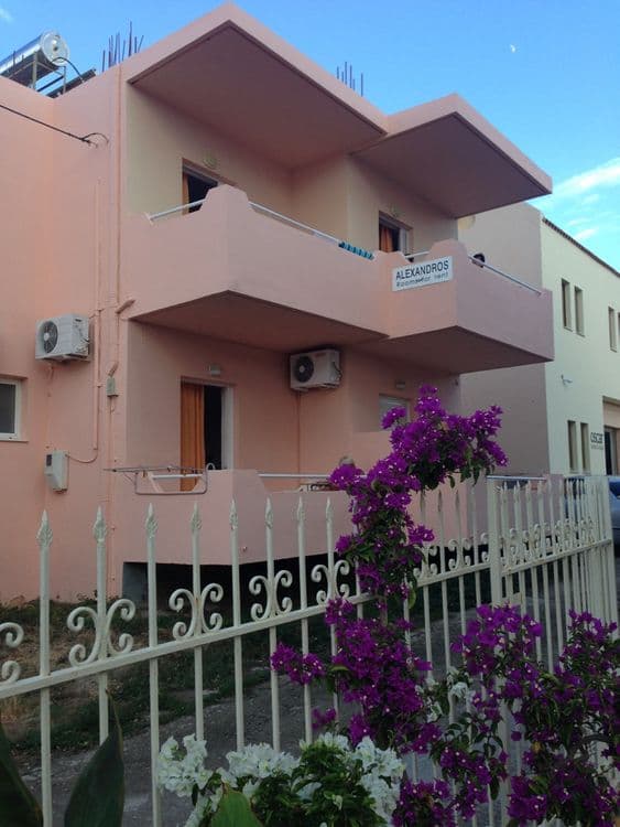 Alexandros Apartments