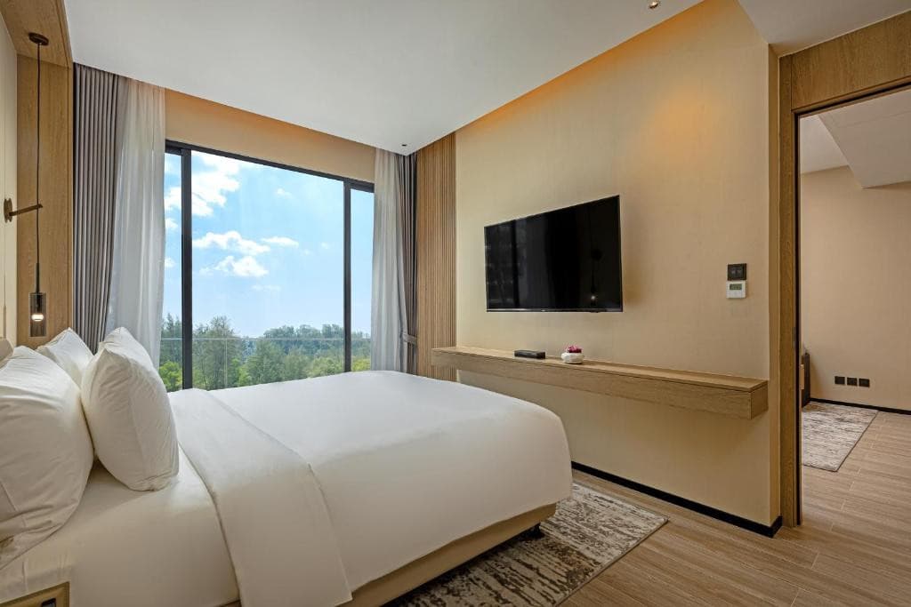 Laya Resort Phuket Island (Ex. Wanda Vista)