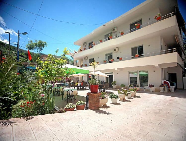 Nika Hotel