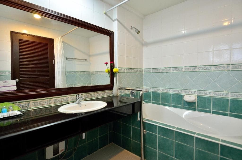 Samui First House Hotel
