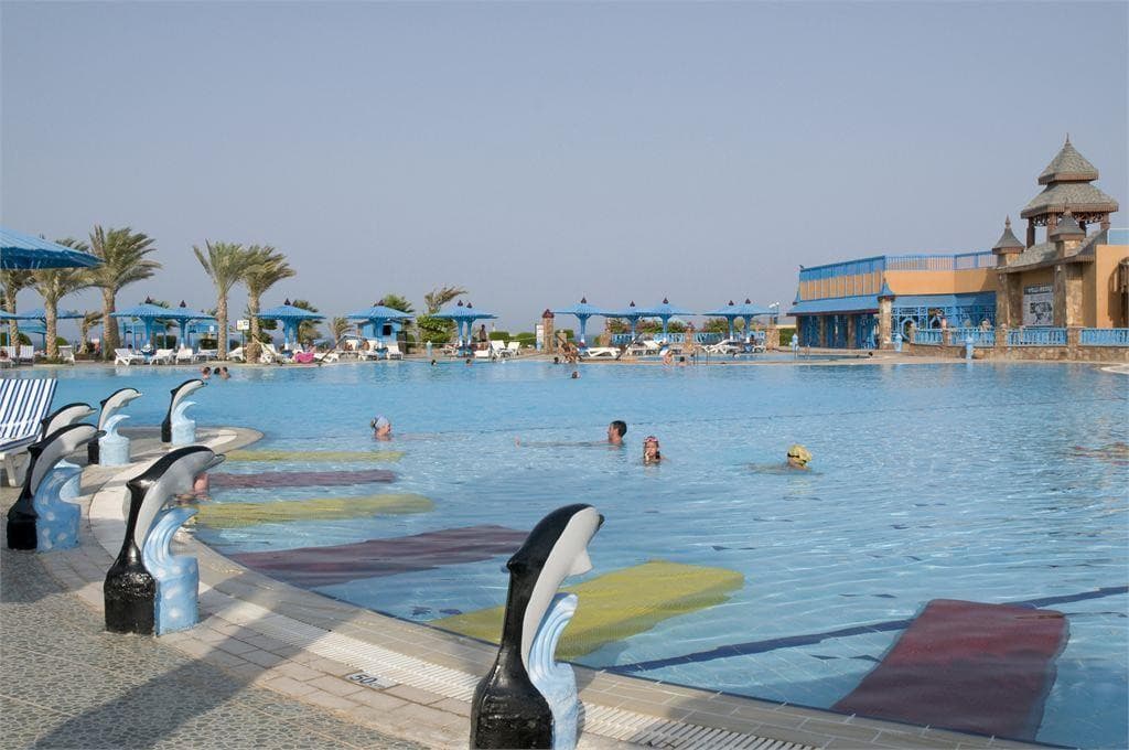 Dreams Beach Resort