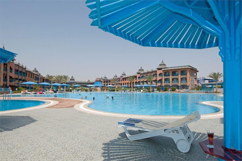 Dreams Beach Resort