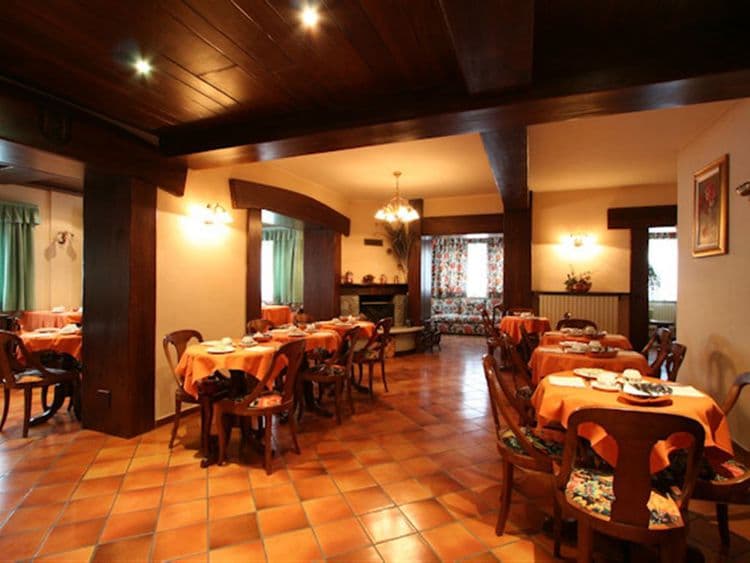 Chateau Des Dames Hotel