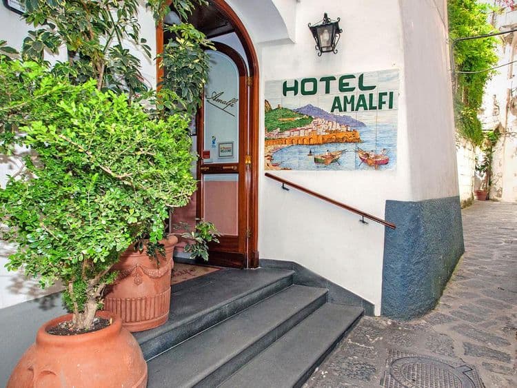Amalfi Hotel