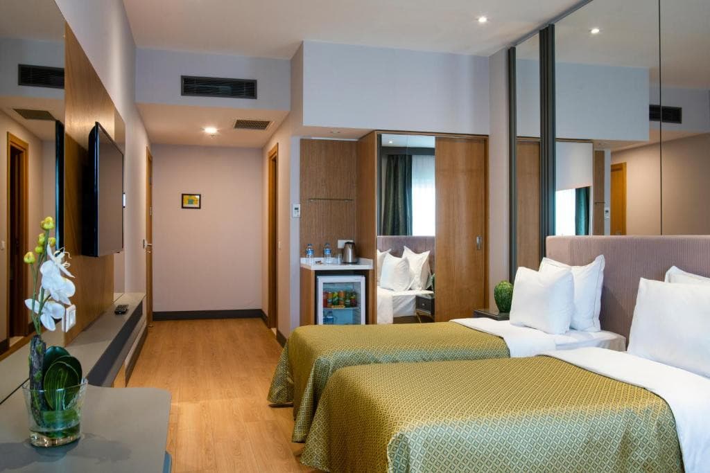 ORAN HOTEL