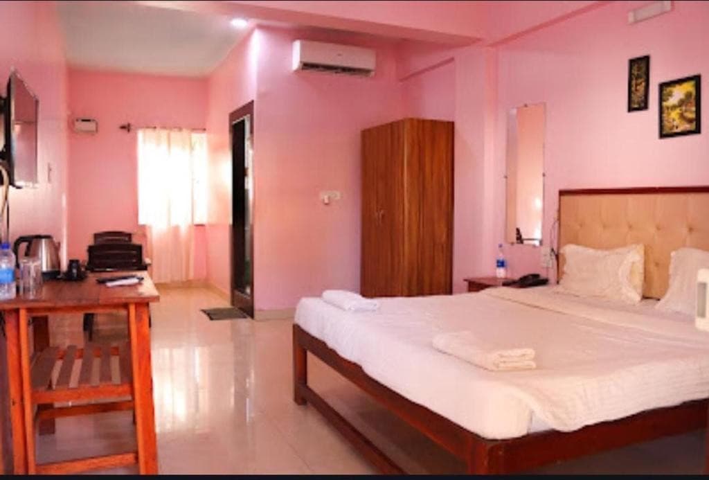 Jas Holidays Morjim