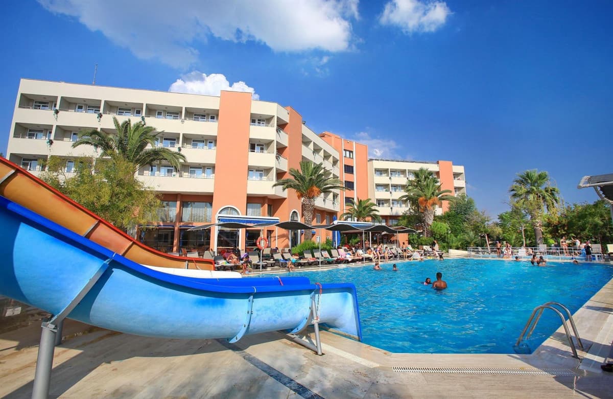 Cactus Club Yali Hotels & Resort