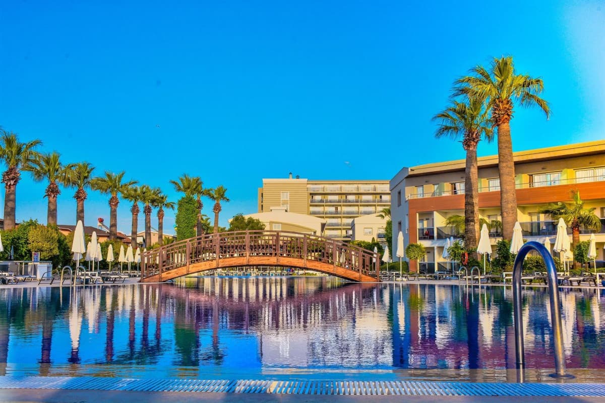 Palm Wings Kusadasi Beach Resort & Spa