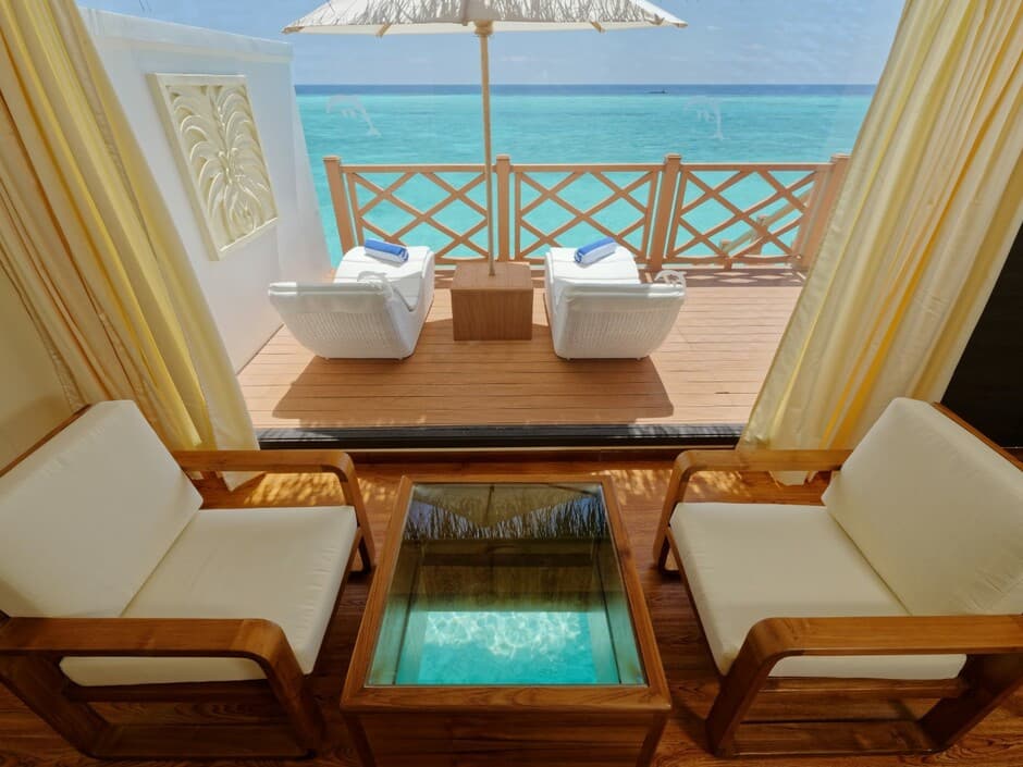 Angaga Island Resort & Spa
