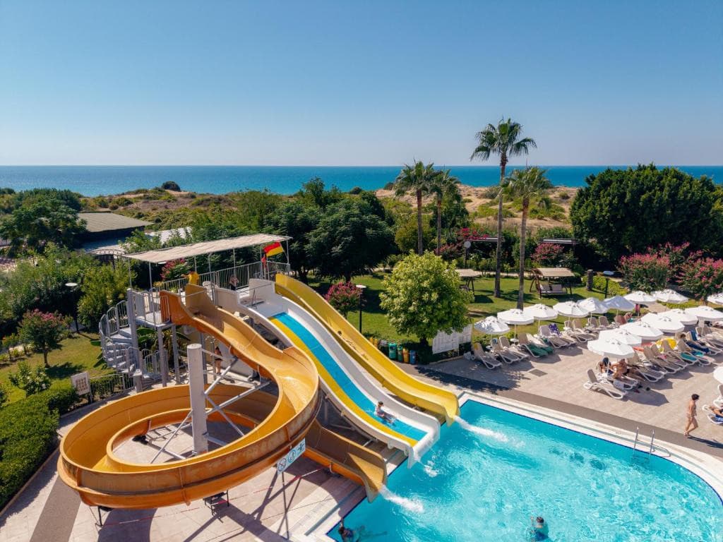 Side Star Resort