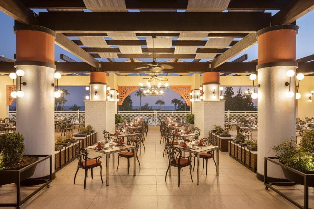 Side Star Resort