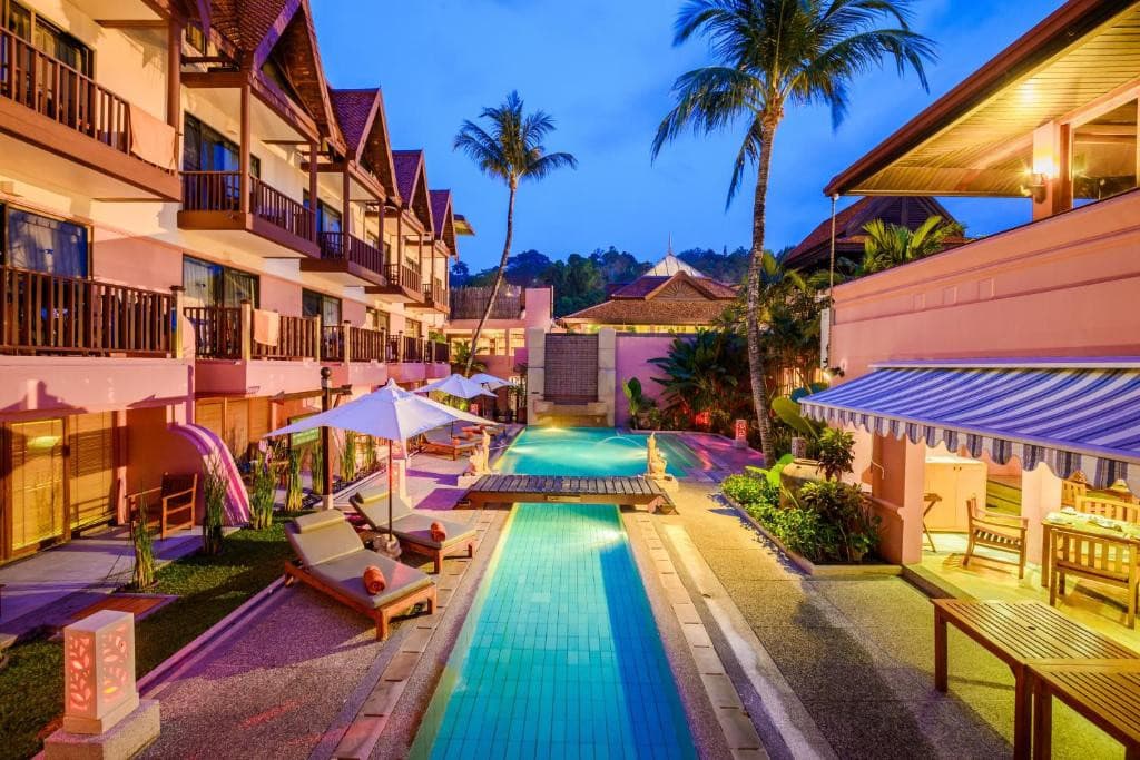 Seaview Patong Hotel