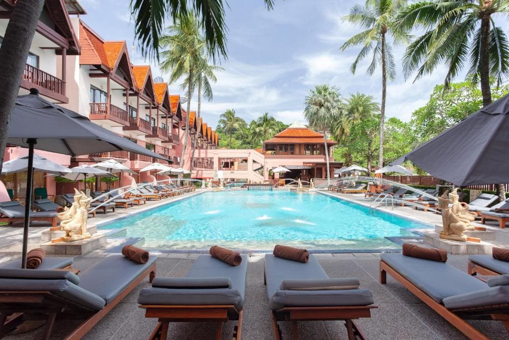 Seaview Patong Hotel