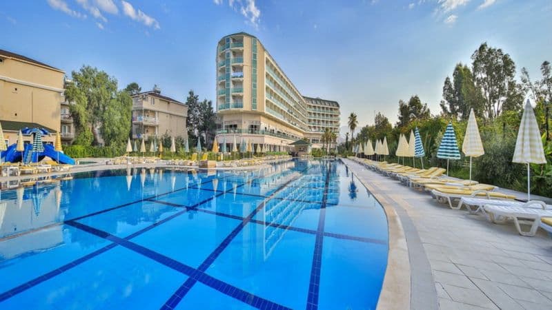 Hedef Beach Resort & Spa