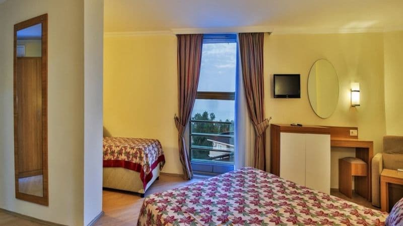 Hedef Beach Resort & Spa